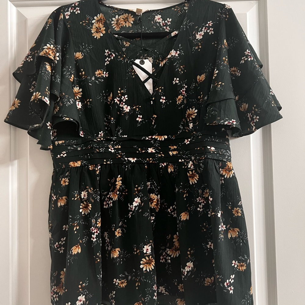 Flutter sleeve top, green/floral